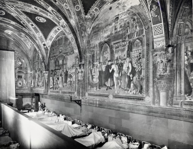FONDAZIONE ZERI CATALOGO Domenico di Bartolo, Distribuzione delle